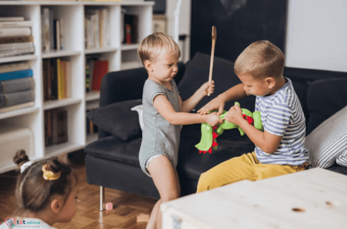 How to Deal with Toddler Sibling Jealousy