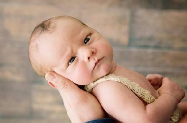 newborn crossed eyes