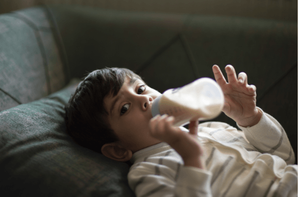 Until What Age Should a Child Drink Milk From a Bottle